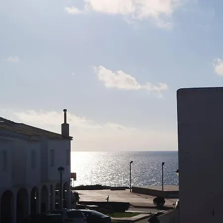 Spectacular With Swimmingpool In